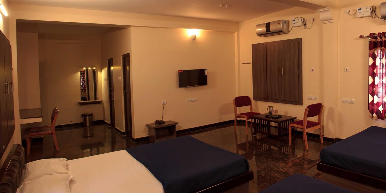 Hotel Sri Hayagriva Tiruchirappalli Zimmer foto